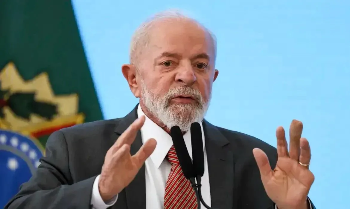 Lula diz que ainda não decidiu se será candidato na eleição para presidente