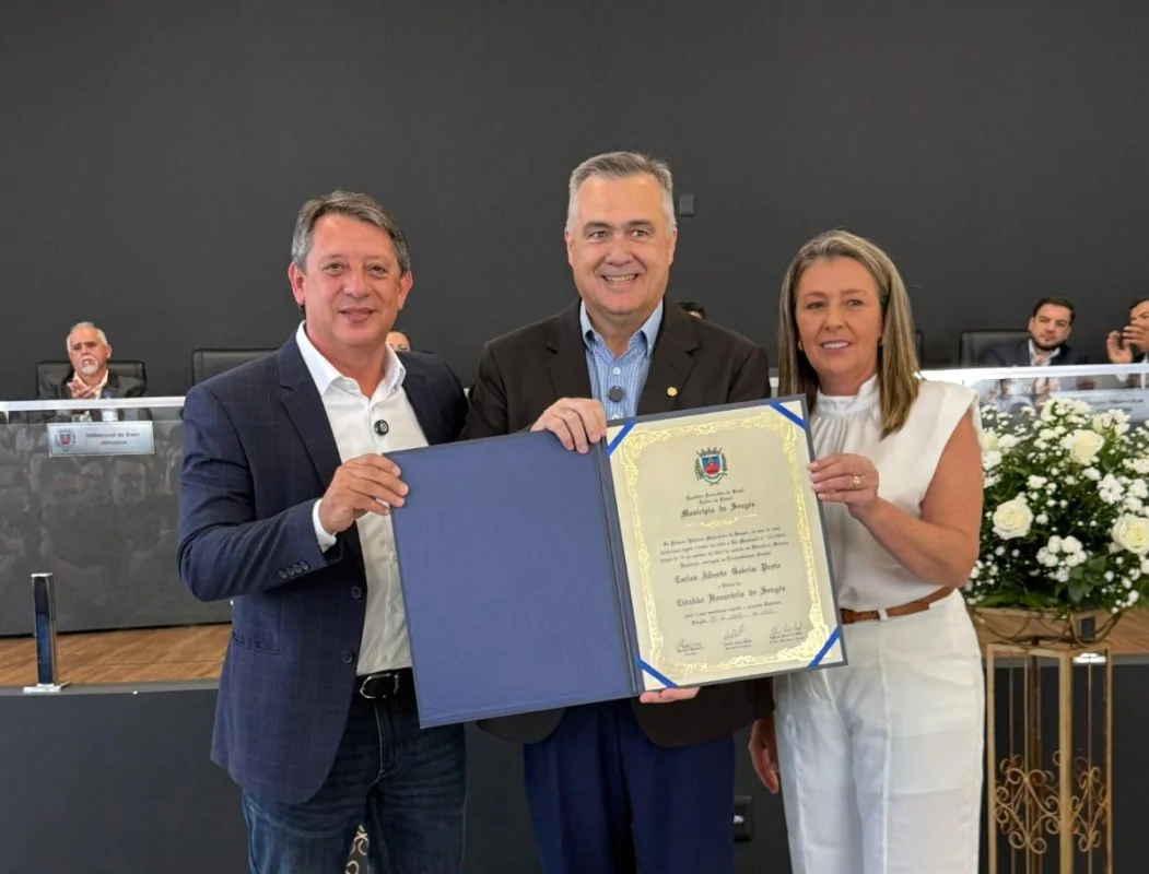 Prefeito Gerson Nunes entrega Título de Cidadão Honorário ao deputado Beto Preto 