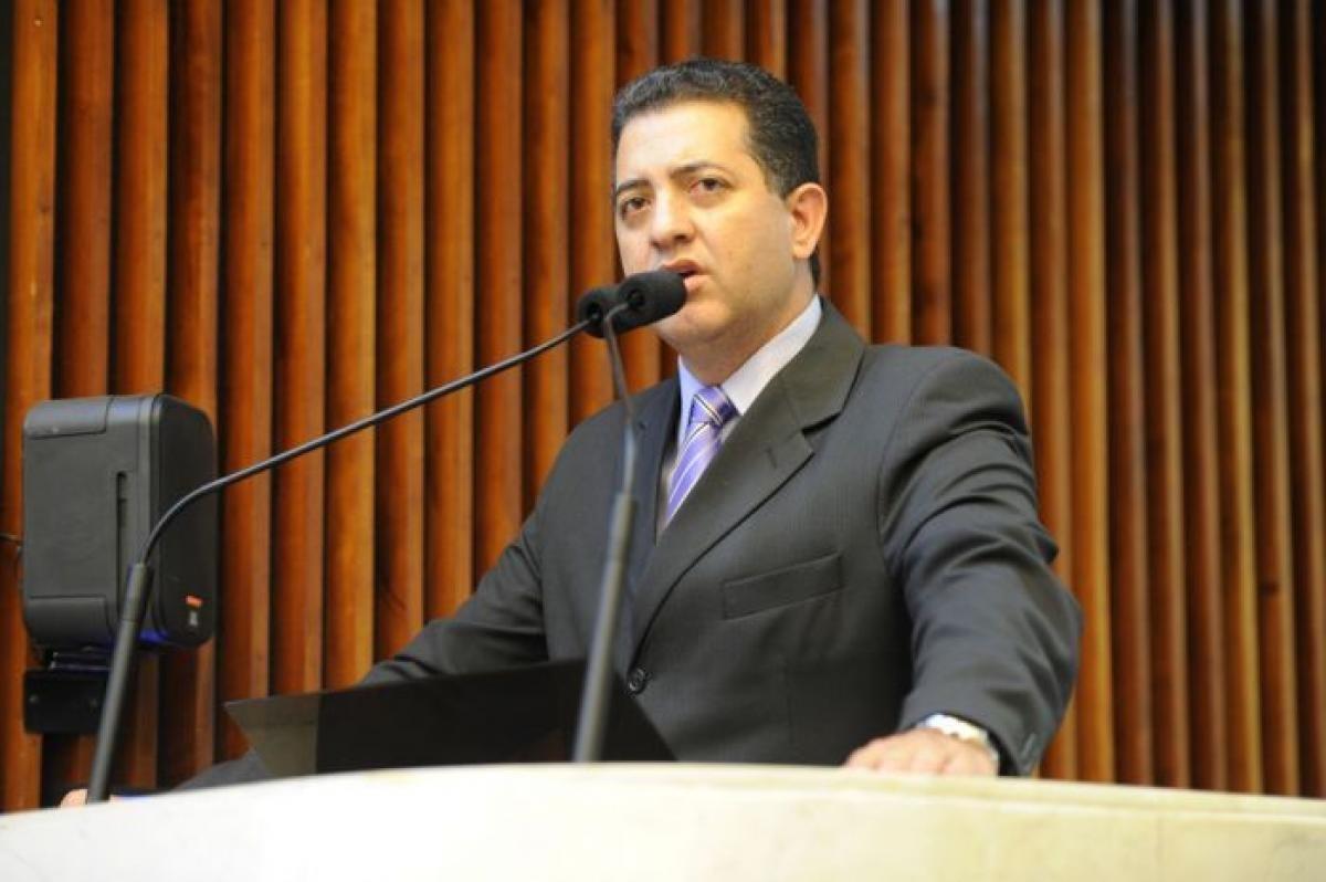Deputado cobra responsabilização da Triunfo Econorte por paralisação das obras