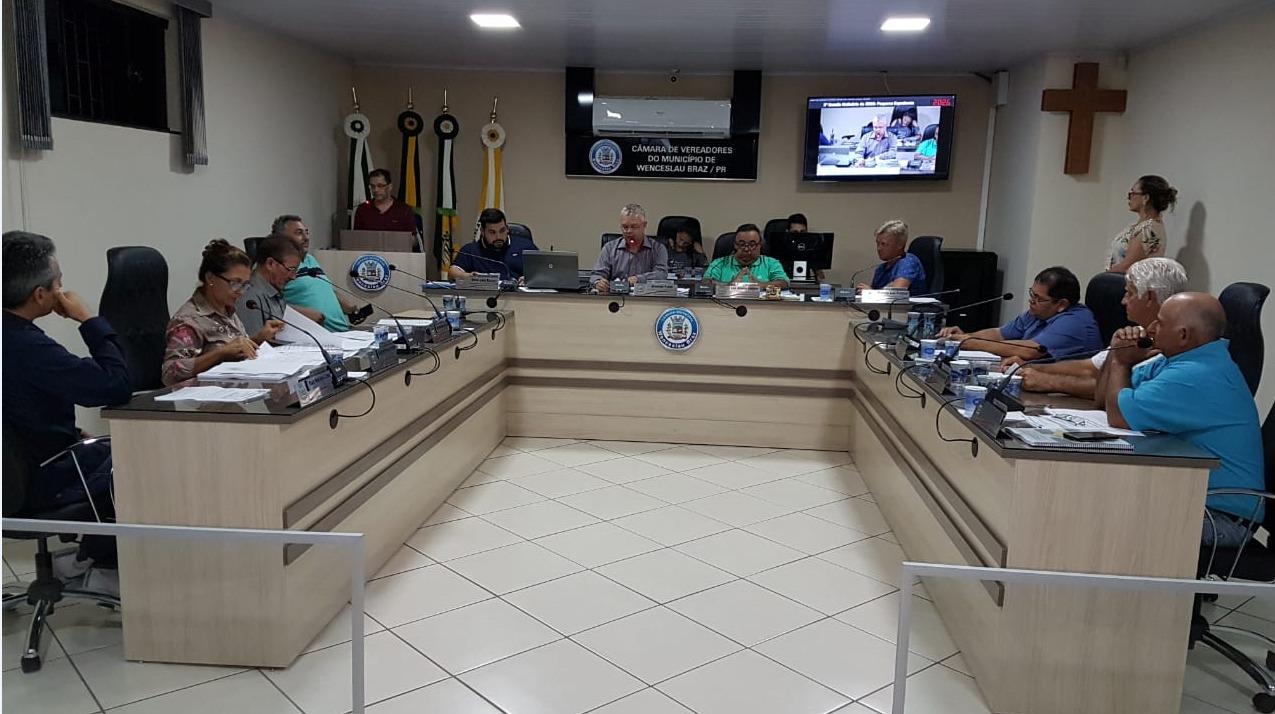 Secretário vai a Câmara esclarecer sobre o início das aulas