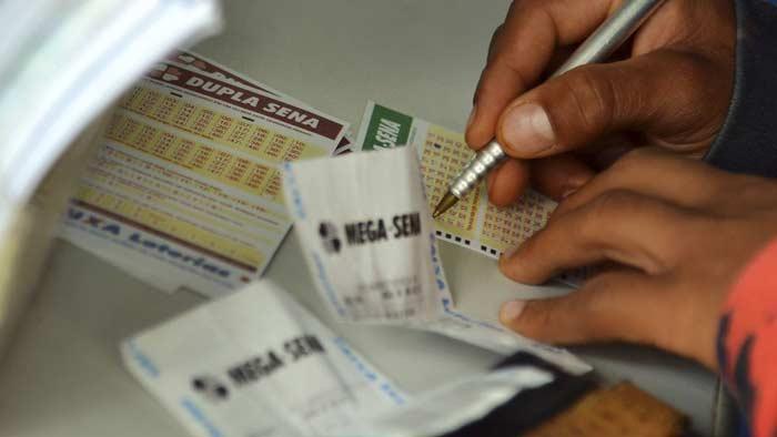 Mega-sena pode pagar R$ 37 milhões neste sábado