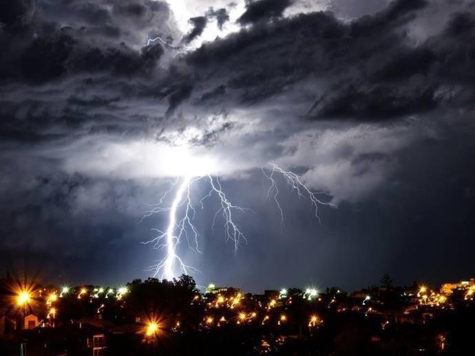 Paraná entra em alerta para a possibilidade de tempestades severas