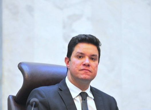 Governo do Estado extingue decretos para modernizar a máquina pública