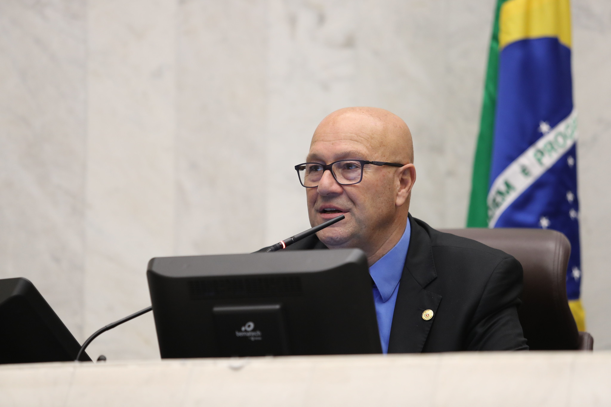 Romanelli requer isenção de tarifas de água e luz para hospitais no Paraná