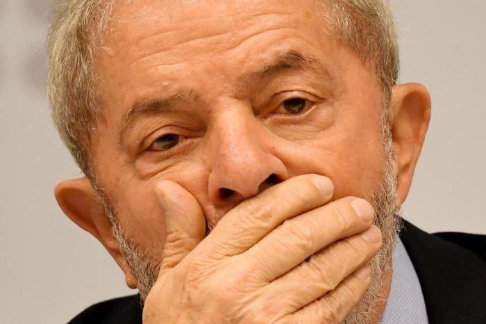 Lula é condenado a 12 anos e 11 meses no caso do sítio de Atibaia