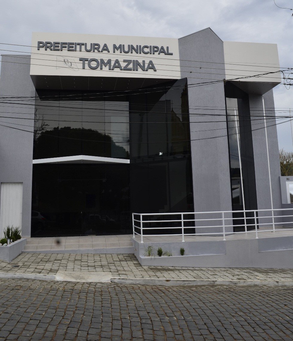 Prefeitura projeta redução de salários e gratificações de servidores