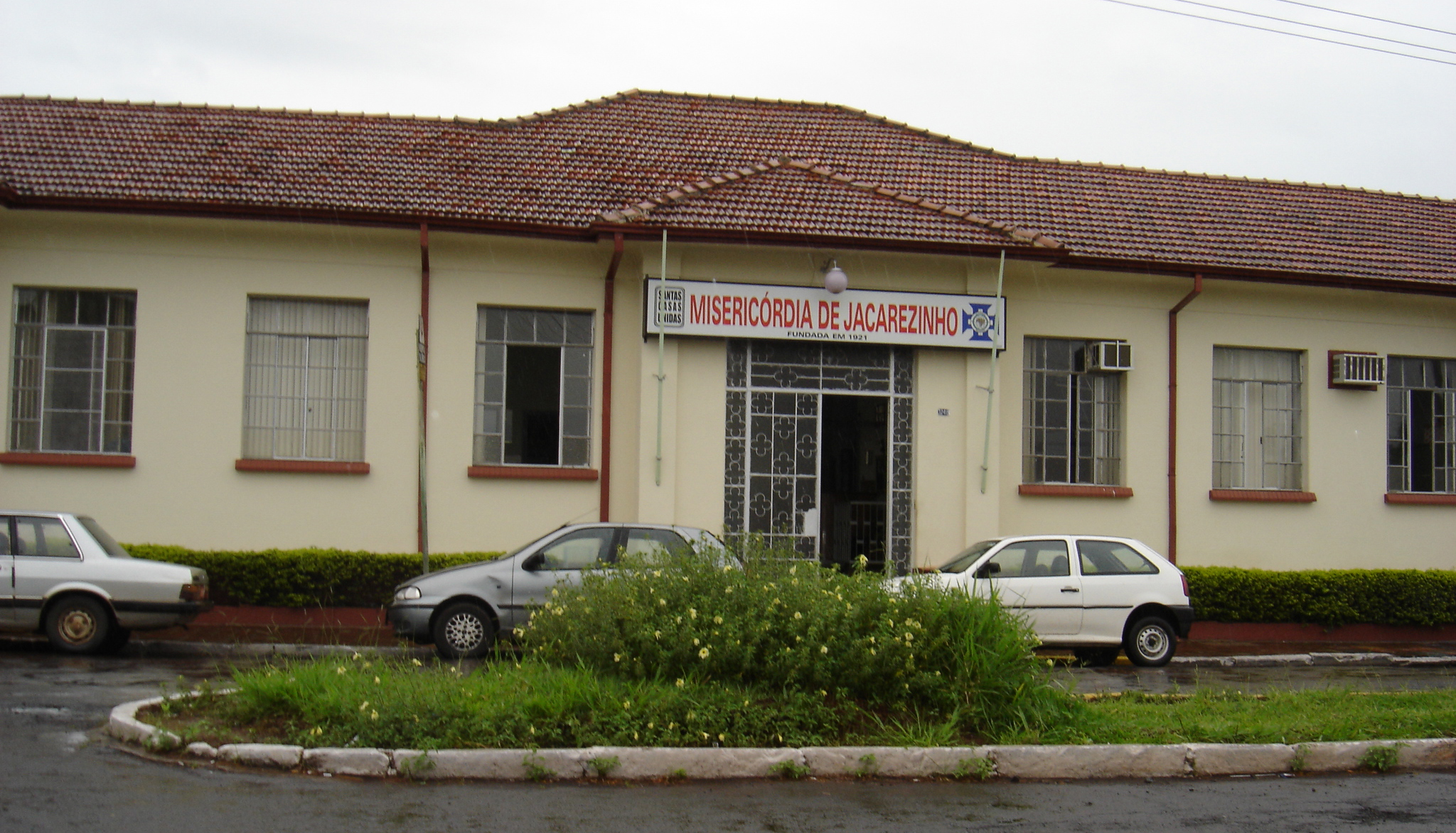 Família de Wenceslau Braz se revolta com descaso de hospital de Jacarezinho; região tem 15 casos em investigação