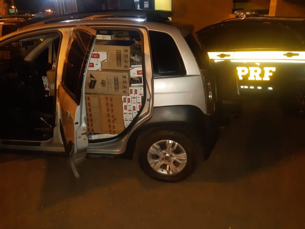 Federais de Santo Antônio da Platina fazem duas perseguições no mesmo dia; drogas e cigarros são apreendidos