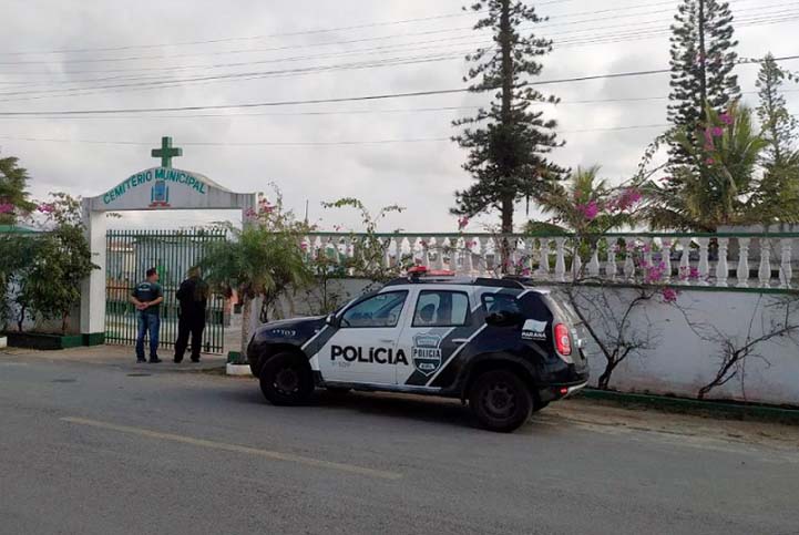 Mulher é vítima de violência sexual um dia após ser sepultada