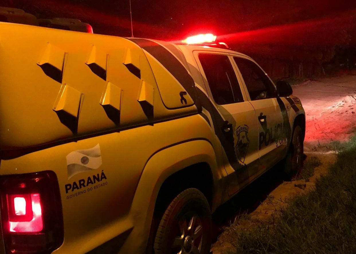 Jovem fica ferido e adolescente é morto a facadas em Jacarezinho