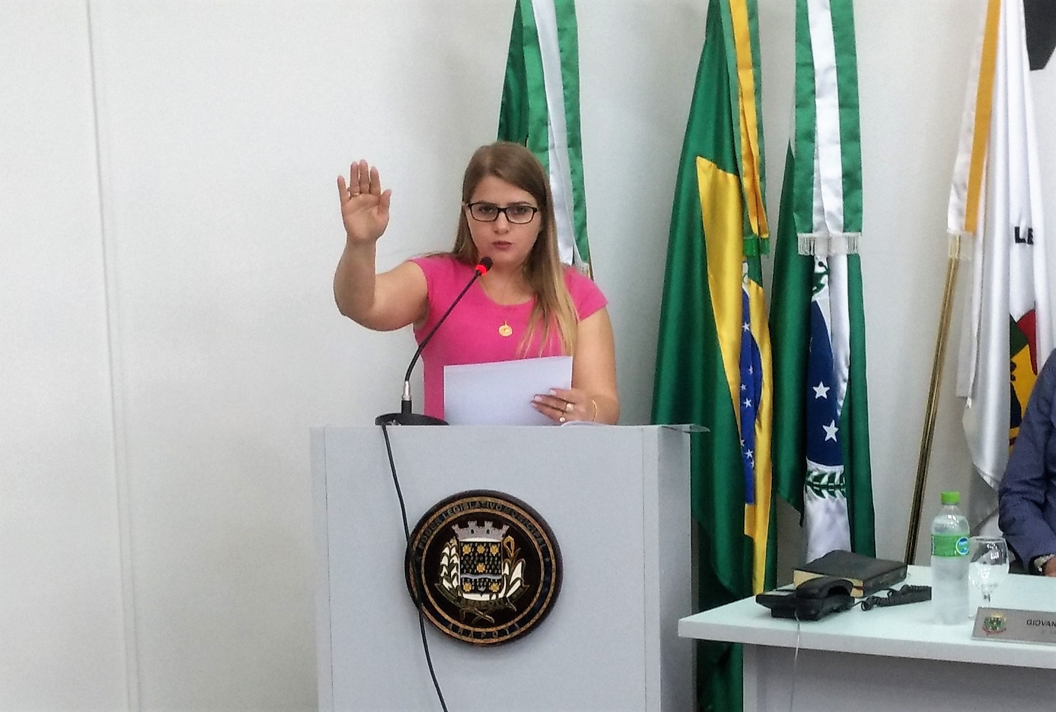 Prefeita sanciona lei que autoriza criação Conselho Municipal de Direitos da Mulher