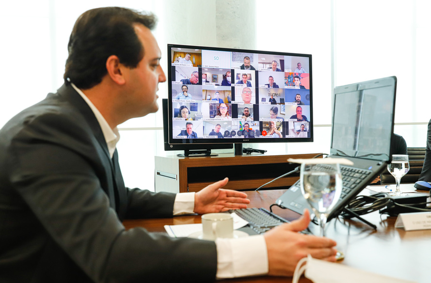 Ratinho Júnior reforça orientação sobre controle das contas públicas