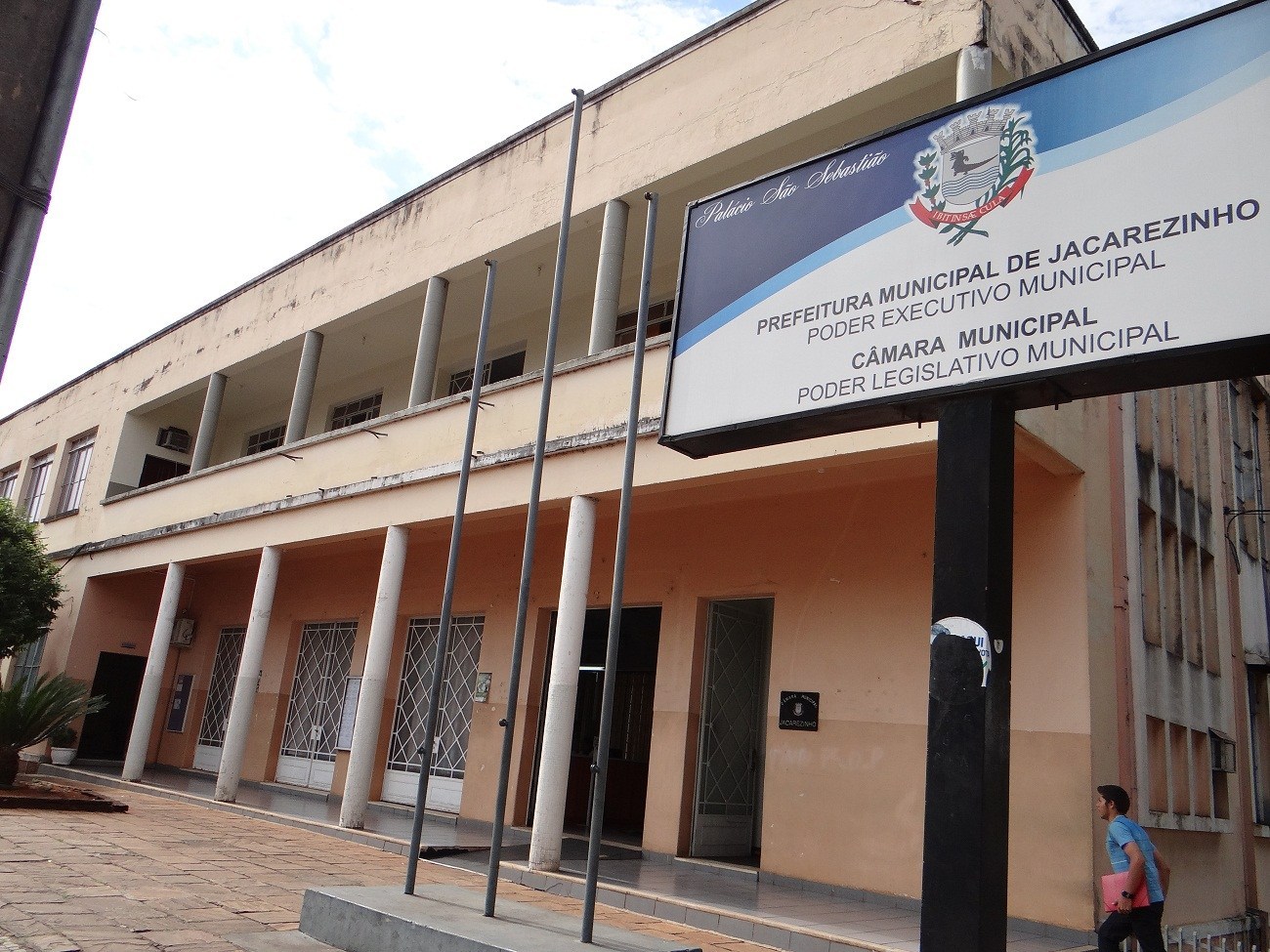 Vereadores aprovam Lei para transparência dos atos da Covid-19 em Jacarezinho