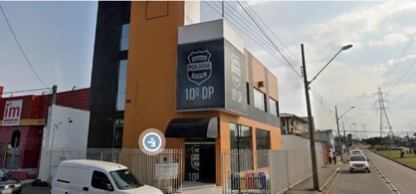 Desesperada, mãe procura delegacia para fazer BO contra a filha que não consegue arranjar marido