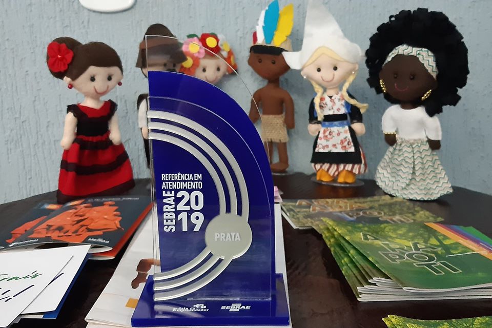 Sala do Empreendedor de Arapoti recebe premiação por qualidade do atendimento