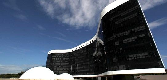 Dos 35 partidos, apenas 21 receberão dinheiro do Fundo Partidário