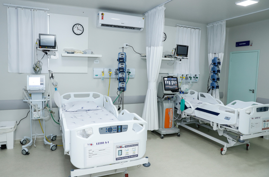 Governo do Estado já abriu 913 leitos de UTI para Covid-19