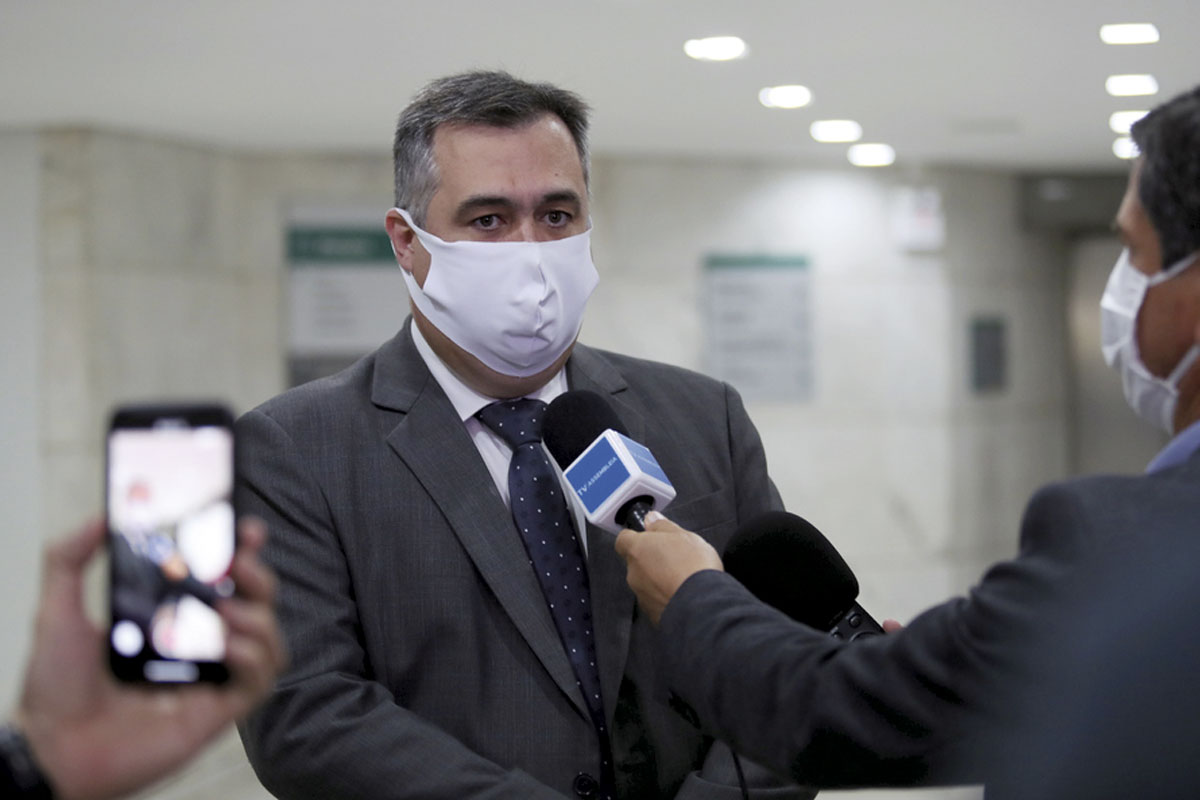 Governo vai avaliar avanço da Covid-19 para decidir futuro da quarentena no Paraná