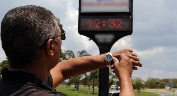 Ministério mantém recomendação para extinguir horário de verão no Brasil