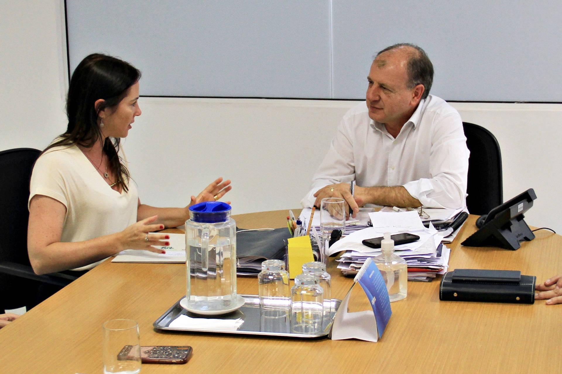 Reunião discute projetos de sustentabilidade para municípios