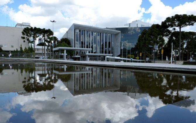Posse dos deputados estaduais eleitos em outubro acontece na sexta-feira
