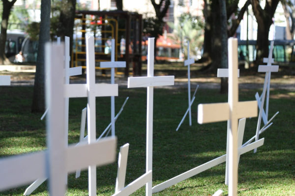 Paraná confirma 58 mortes pela Covid-19 nesta terça e volta a bater recorde