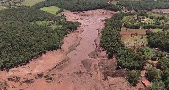 Dois engenheiros que atestaram segurança de barragem e três funcionários da Vale são presos