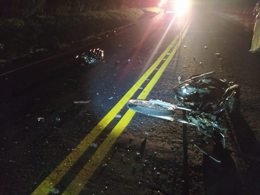 Acidente mata criança e dois adultos e Jacarezinho