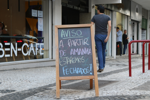 No Paraná, 9,5 mil lojas fecharam durante a pandemia; o quinto maior número no País