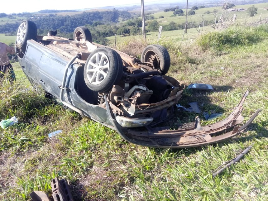 Acidente na PR-272 deixa jovem morta e dois em estado grave, incluindo uma criança