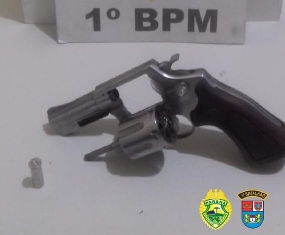 Polícia é acionada após vizinhos escutarem disparo de revólver dentro de residência