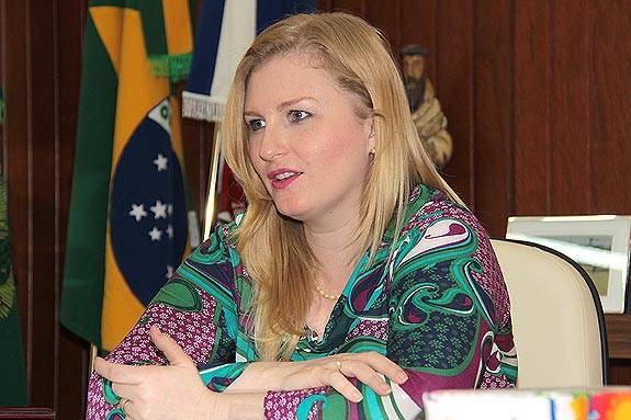 Justiça decide e Tina Toneti vai disputar a prefeitura de Jacarezinho