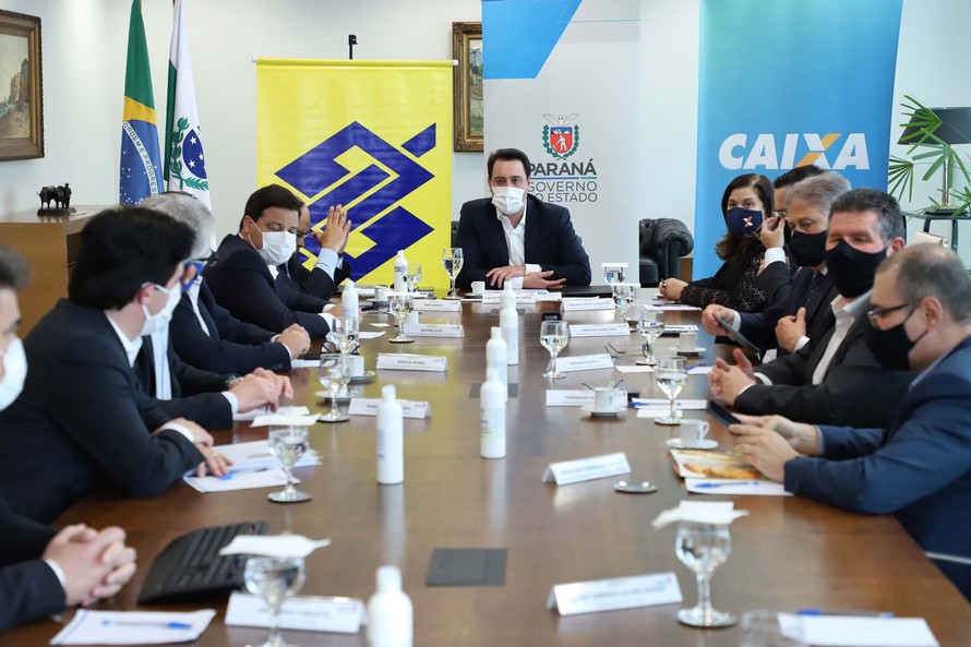 Governo assina financiamento de R$ 1,6 bilhão para grandes obras no Paraná