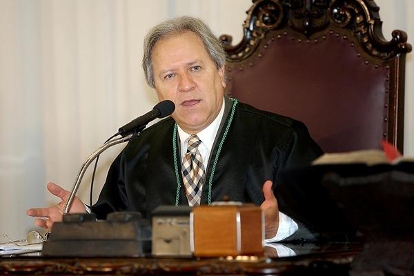 Novo presidente do TCE promete combater a 