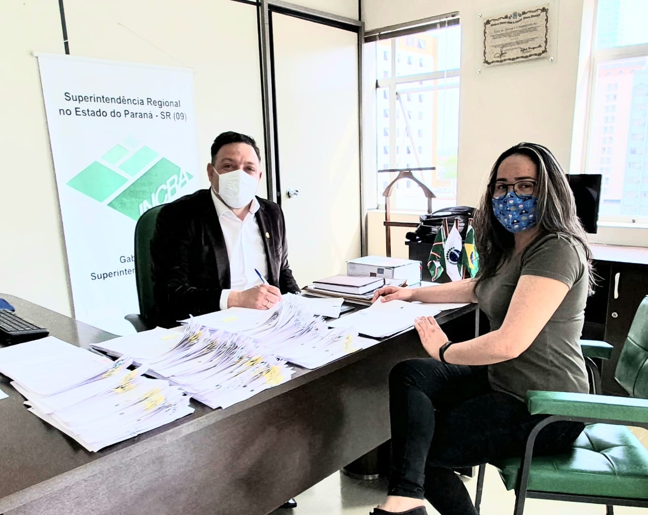 Incra realiza entrega dos contratos de concessão de uso a famílias de municípios da região