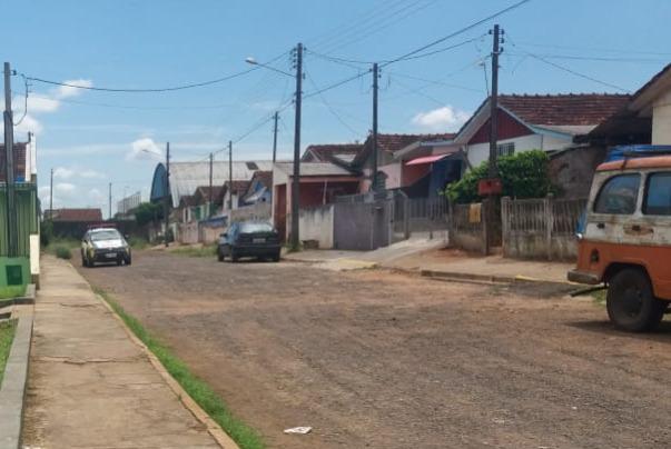 Mulher encontra cadáver de irmão em decomposição