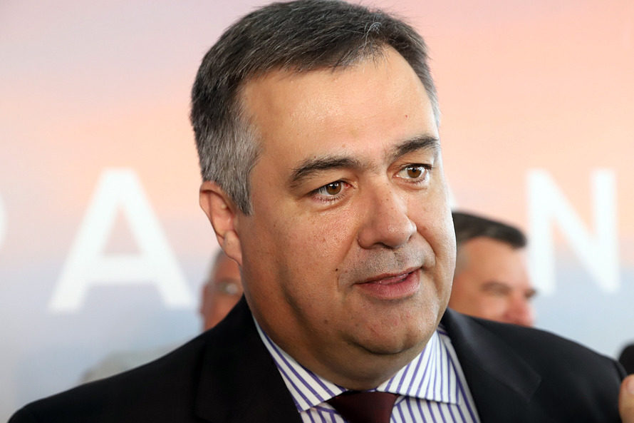 Secretário descarta volta às aulas no PR por pelo menos 30 dias; protocolo prevê opção para ficar em casa