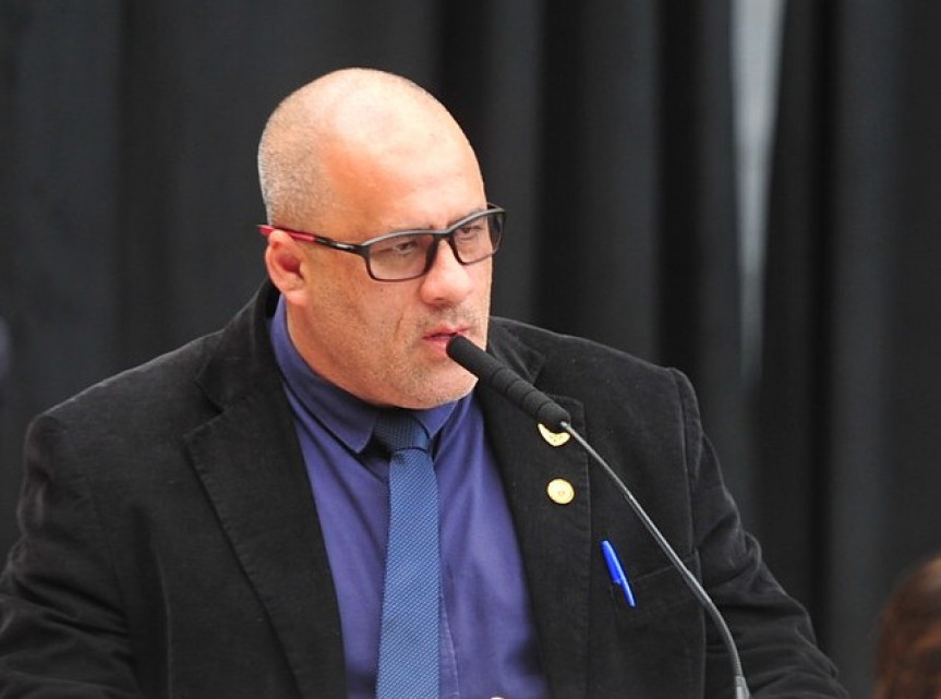 Projeto de lei obriga revendas a informar procedência de veículos