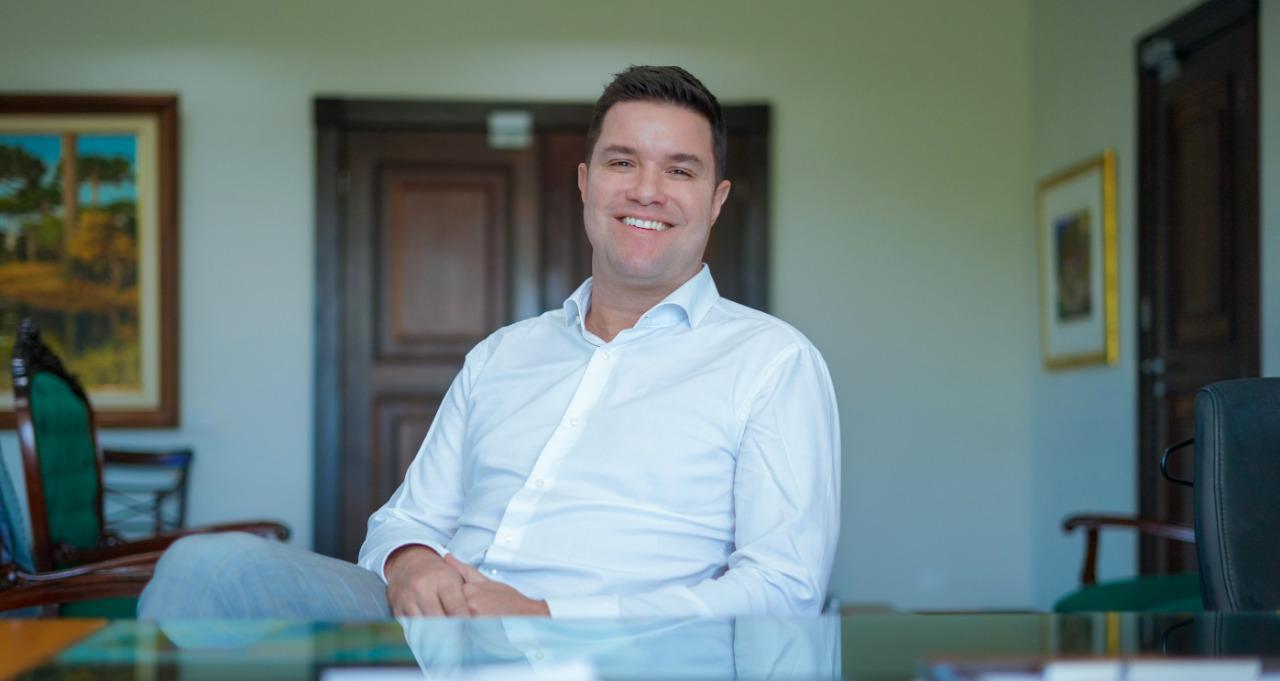 Chefe da Casa Civil visita Norte Pioneiro para discutir retomada econômica após a pandemia