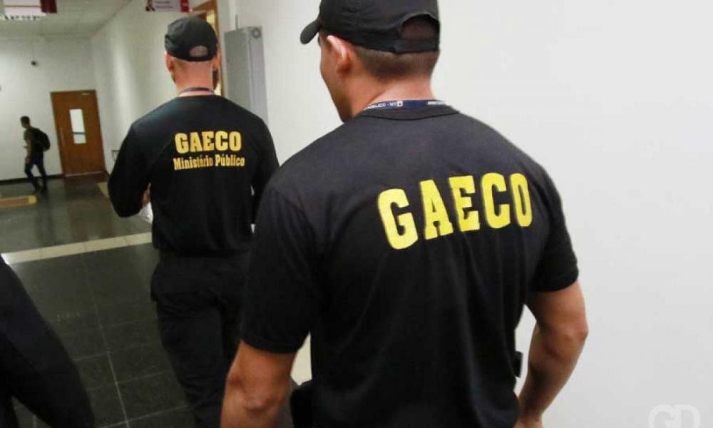 Gaeco cumpre mandados em prefeitura do Norte Pioneiro por fraudes em licitações