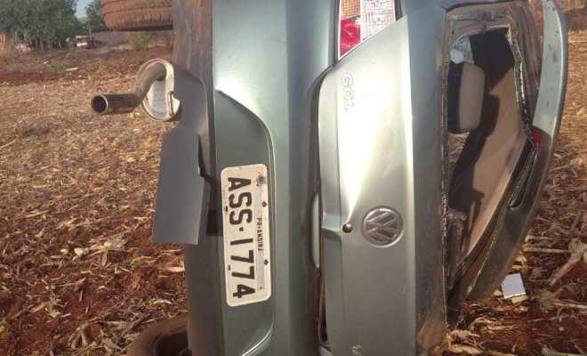 Duas pessoas ficam feridas em capotamento na PR-092