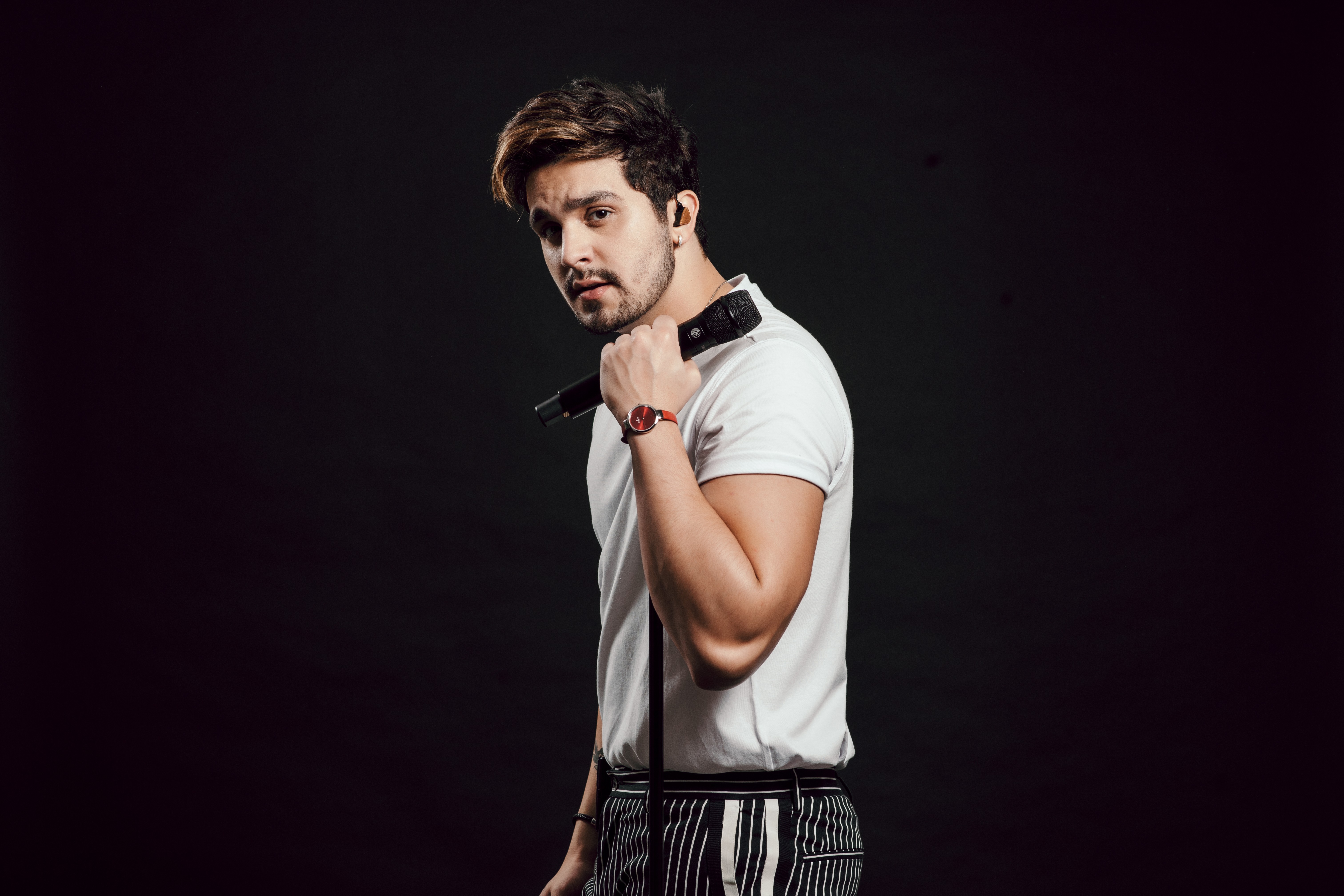 Fã-clubes de Luan Santana decidem parar atividades: 