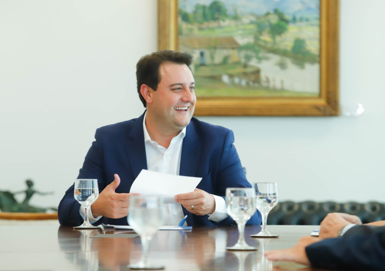 Ratinho Junior confirma colégios cívico-militares em oito cidades do Norte Pioneiro