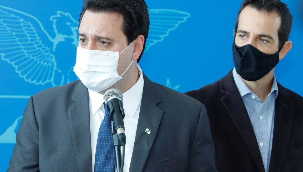 Ratinho Jr anuncia que aulas presenciais da rede estadual podem voltar em novembro