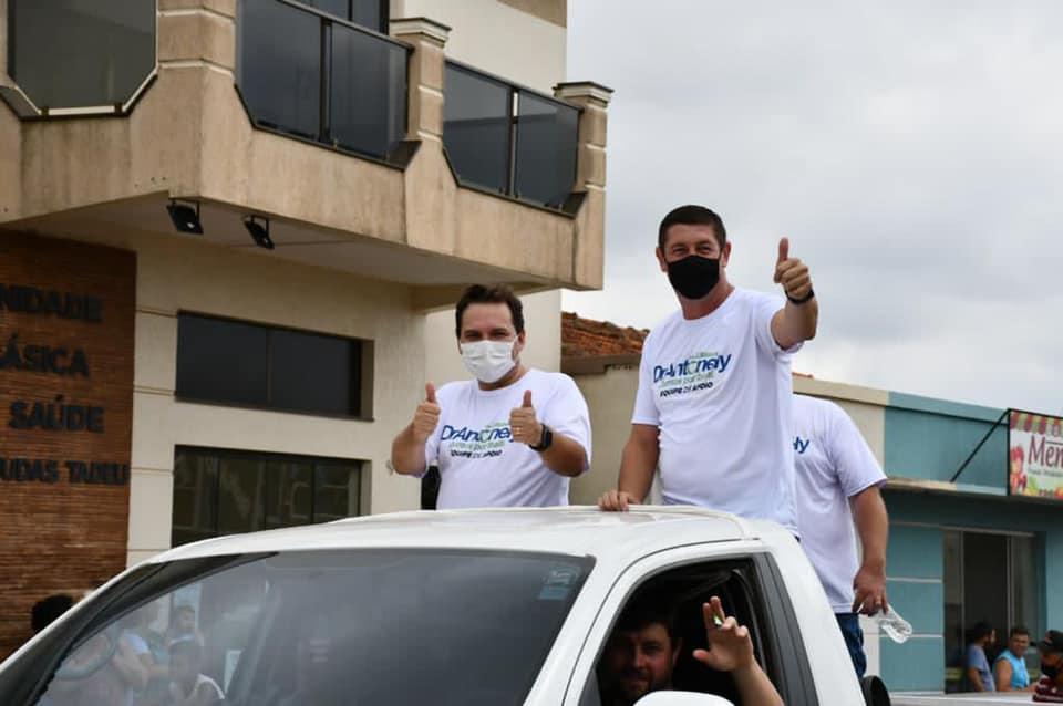 Dr. Antonely é reeleito prefeito de Ibaiti com 64% dos votos