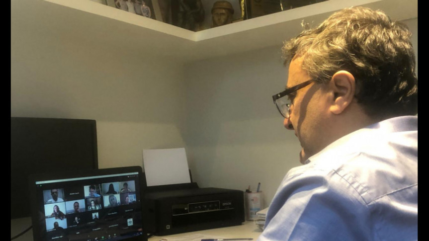 Deputados avaliam possíveis vacina da covid-19 para o Paraná