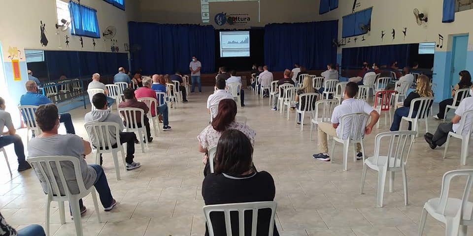 Agentes de Saúde orientam empresários sobre ações de combate a Covid em Wenceslau Braz