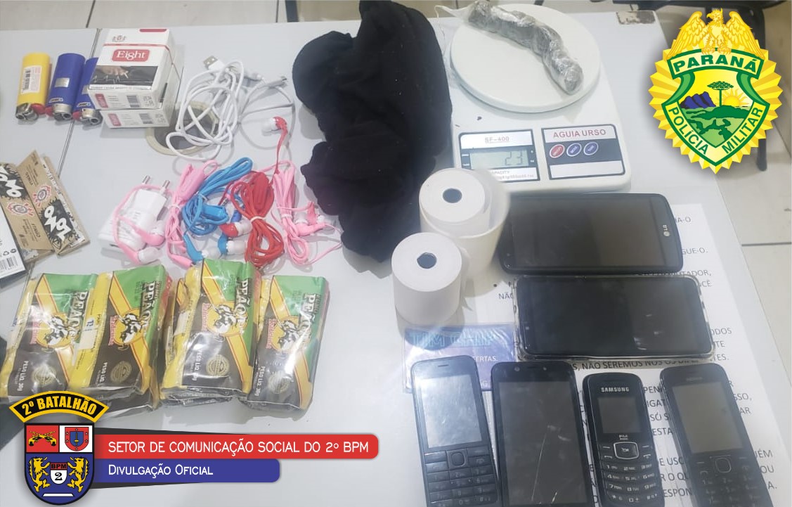 Jovem é preso no momento que tentava jogar drogas e objetos em cadeia pública