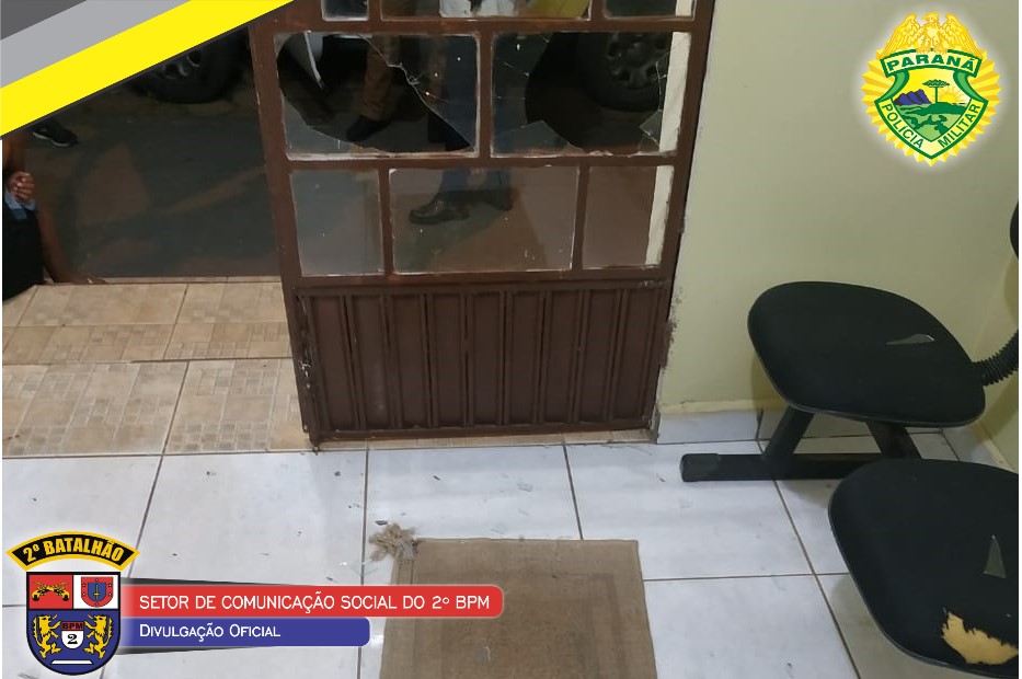 Três são detidos por apedrejar Destacamento da PM em Japira