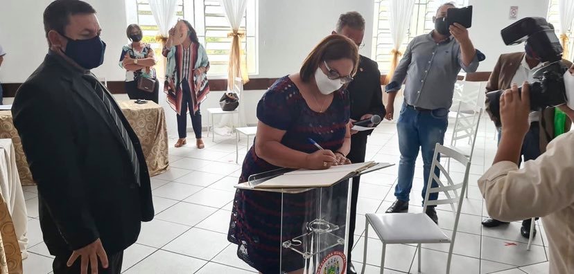 No primeiro dia de 2021, prefeitos eleitos e vices assumem prefeituras da região